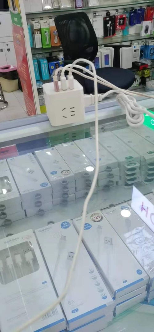 27歲律政小伙被封菜場48小時，擺攤法律咨詢卻成相親角